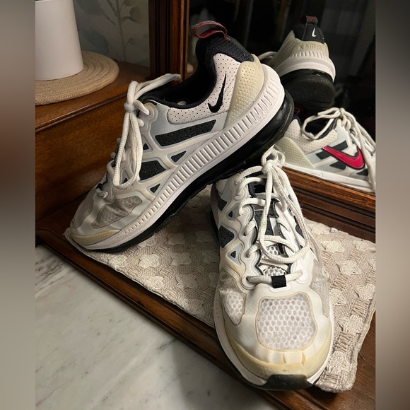 Nike Other - NIKE Air Max Genome SE 1 GS Sneakers Athletic Shoes White Red Black Kid's Sz 6.5